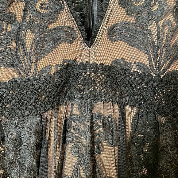 FOR LOVE & LEMONS Maxi Gown! - Picture 5 of 8